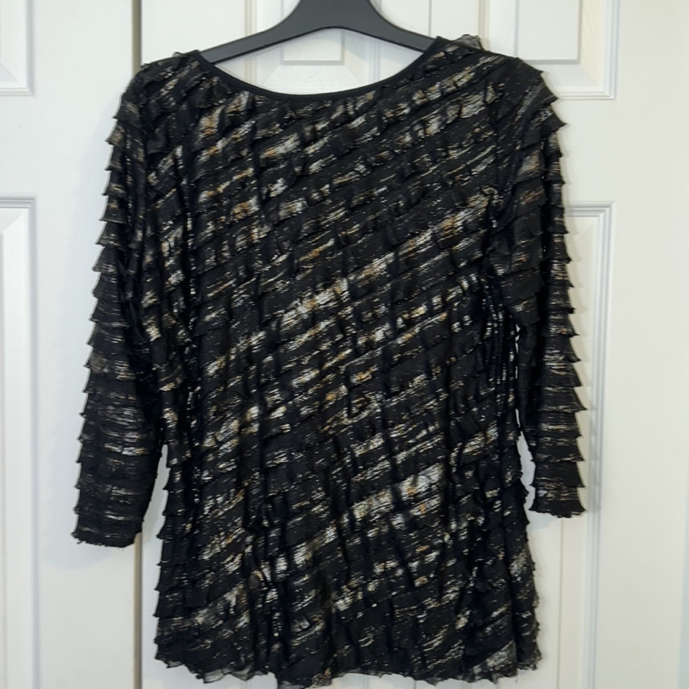 Elements Ruffled Top - Picture 4 of 5